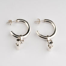 Load image into Gallery viewer, THE HARVEY | Drop Bar 4mm Hoop Earrings In 925 Silver
