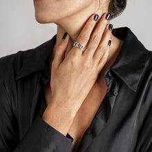 Load image into Gallery viewer, THE HENRÍ | Solid Cuban Chain Ring In 925 Silver
